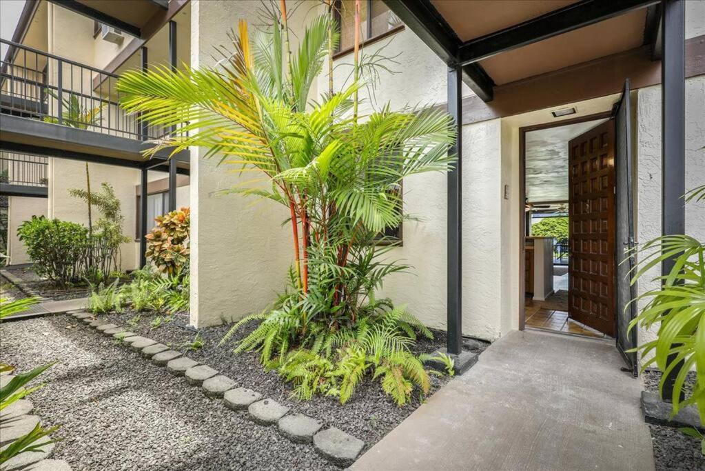 Beautiful 2/2 Condo In Kailua Kona. Ocean View! Екстериор снимка