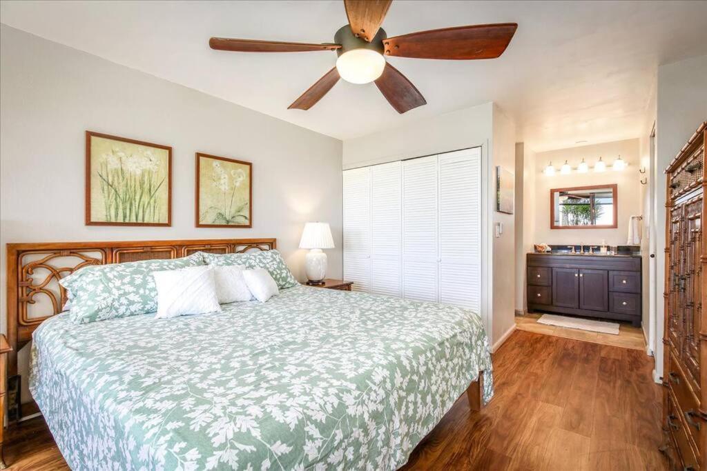 Beautiful 2/2 Condo In Kailua Kona. Ocean View! Екстериор снимка