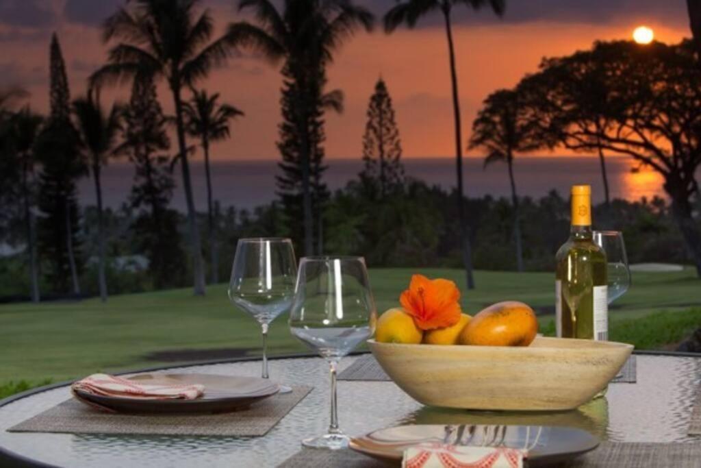 Beautiful 2/2 Condo In Kailua Kona. Ocean View! Екстериор снимка