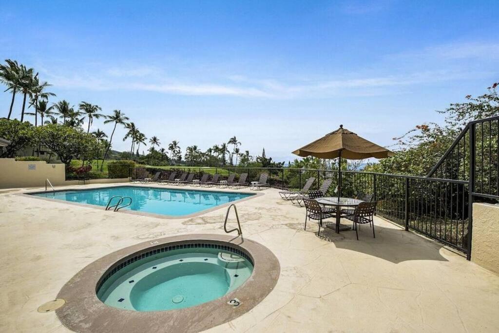 Beautiful 2/2 Condo In Kailua Kona. Ocean View! Екстериор снимка